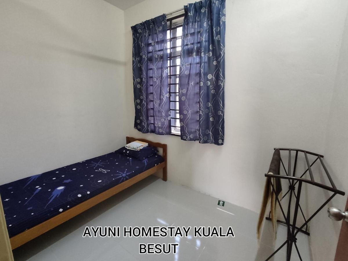 Ayuni Homestay Kuala Besut Terengganu Buitenkant foto